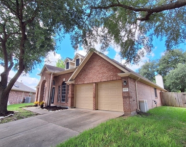 17122 Canterbury Green Court - Photo Thumbnail 5