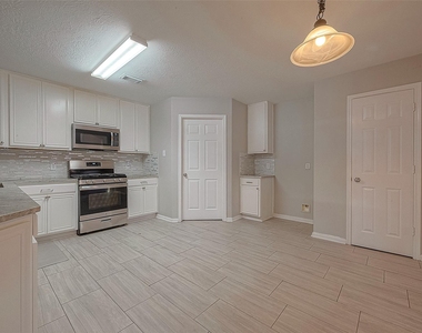 3214 Northgate Court - Photo Thumbnail 6