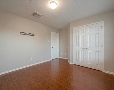 3214 Northgate Court - Photo Thumbnail 9