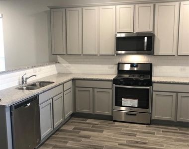 31315 Conover Drive - Photo Thumbnail 1