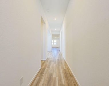 21510 Banpo Bend Drive - Photo Thumbnail 20