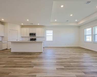 21510 Banpo Bend Drive - Photo Thumbnail 7