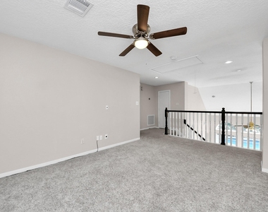 1335 Crescent Parkway Court - Photo Thumbnail 31