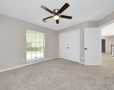 1335 Crescent Parkway Court - Photo Thumbnail 39
