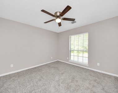 1335 Crescent Parkway Court - Photo Thumbnail 38