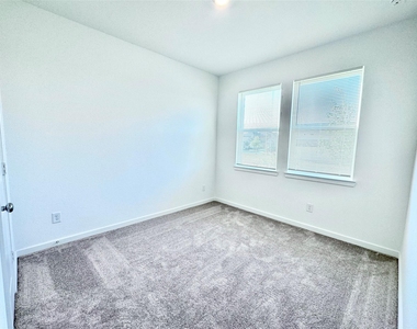 21823 White Stone Creek Dr - Photo Thumbnail 9