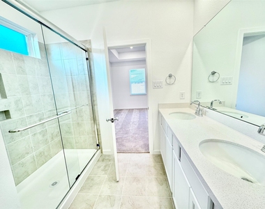 21823 White Stone Creek Dr - Photo Thumbnail 20