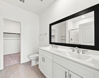 618 Amber Falls Drive - Photo Thumbnail 11