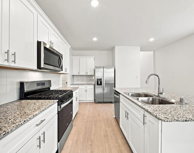 618 Amber Falls Drive - Photo Thumbnail 3