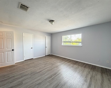 11545 Beechnut Street - Photo Thumbnail 12