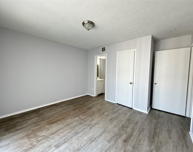 11545 Beechnut Street - Photo Thumbnail 7