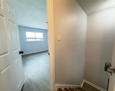 11545 Beechnut Street - Photo Thumbnail 17
