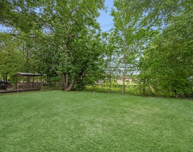 9410 Rosehaven Drive - Photo Thumbnail 8