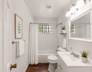 9410 Rosehaven Drive - Photo Thumbnail 4
