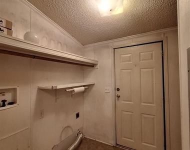 119 County Road 4534 - Photo Thumbnail 12