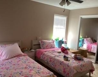 4626 Stonemede Drive - Photo Thumbnail 16