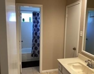 4626 Stonemede Drive - Photo Thumbnail 17