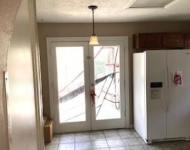 4626 Stonemede Drive - Photo Thumbnail 4
