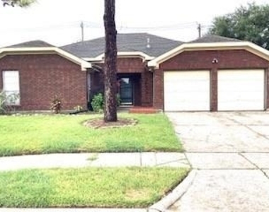 4626 Stonemede Drive - Photo Thumbnail 1