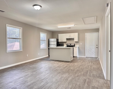 928 John Alber Road - Photo Thumbnail 2