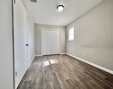 928 John Alber Road - Photo Thumbnail 8