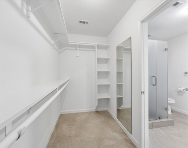 4017 Woodfin Street - Photo Thumbnail 15