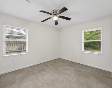 4017 Woodfin Street - Photo Thumbnail 16