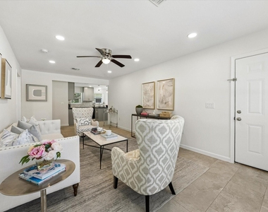 4017 Woodfin Street - Photo Thumbnail 6