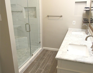 3311 Golden Willow Drive - Photo Thumbnail 13