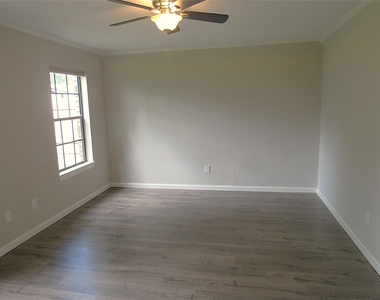 3311 Golden Willow Drive - Photo Thumbnail 15