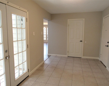 3311 Golden Willow Drive - Photo Thumbnail 18