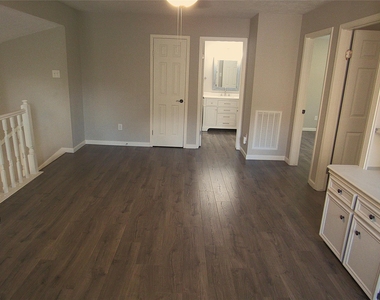 3311 Golden Willow Drive - Photo Thumbnail 21