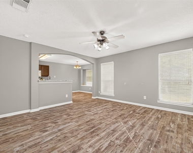 5437 N Buffalo Circle - Photo Thumbnail 2
