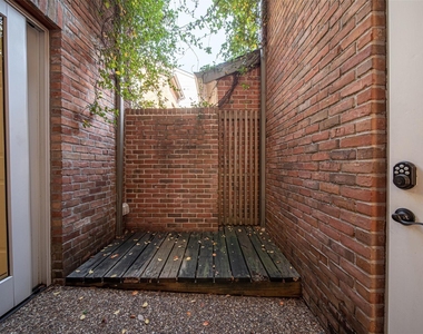 4134 Childress Street - Photo Thumbnail 27