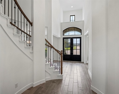 28946 Parker Ridge Drive - Photo Thumbnail 2