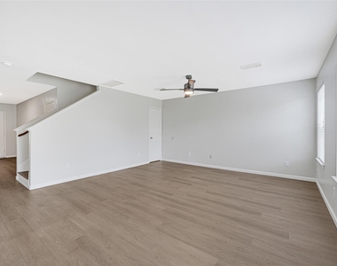 21238 Wortham Oaks Drive - Photo Thumbnail 11