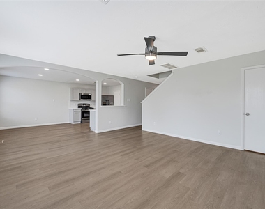 21238 Wortham Oaks Drive - Photo Thumbnail 10