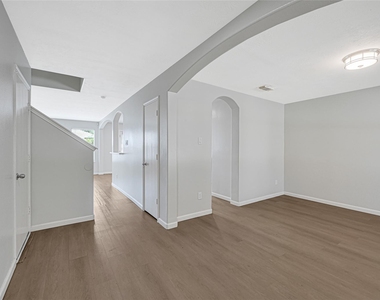 21238 Wortham Oaks Drive - Photo Thumbnail 5