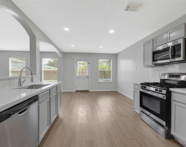 21238 Wortham Oaks Drive - Photo Thumbnail 14