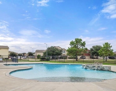 5112 Gable Lane - Photo Thumbnail 24