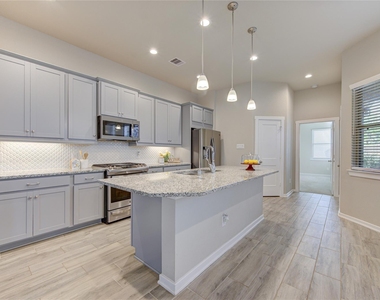 6022 Bristol Spur Lane - Photo Thumbnail 10