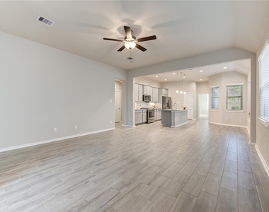 6022 Bristol Spur Lane - Photo Thumbnail 7