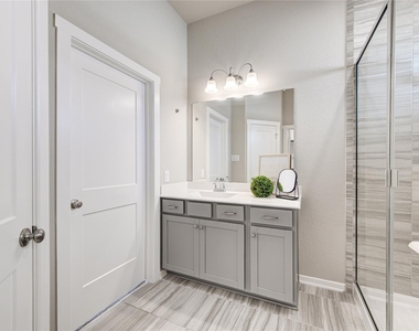 6022 Bristol Spur Lane - Photo Thumbnail 24