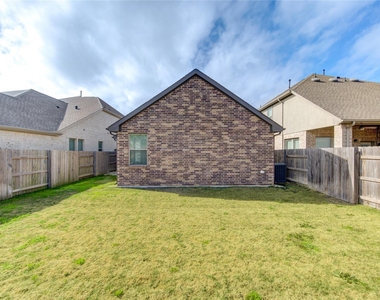 6022 Bristol Spur Lane - Photo Thumbnail 41