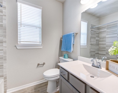 6022 Bristol Spur Lane - Photo Thumbnail 30