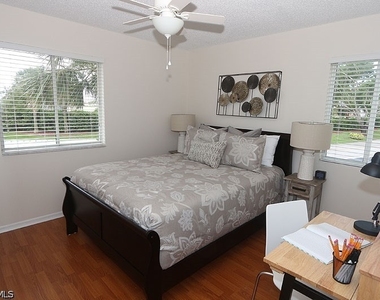 7812 Emerald Circle - Photo Thumbnail 6
