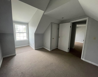 46 Terrill - Photo Thumbnail 11