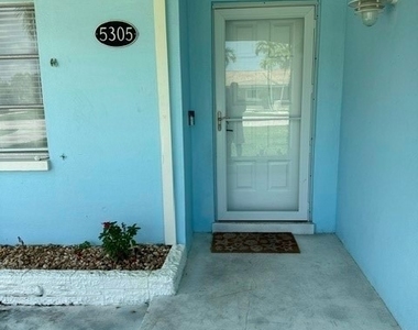 5305 Cocoa Court - Photo Thumbnail 1
