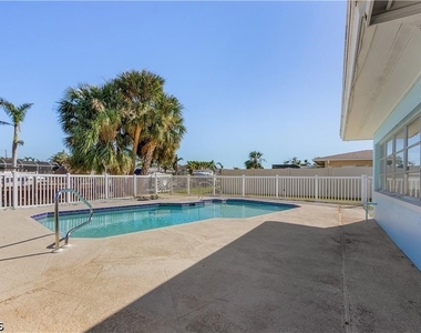 5305 Cocoa Court - Photo Thumbnail 19