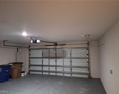 1923 Villia Street - Photo Thumbnail 26